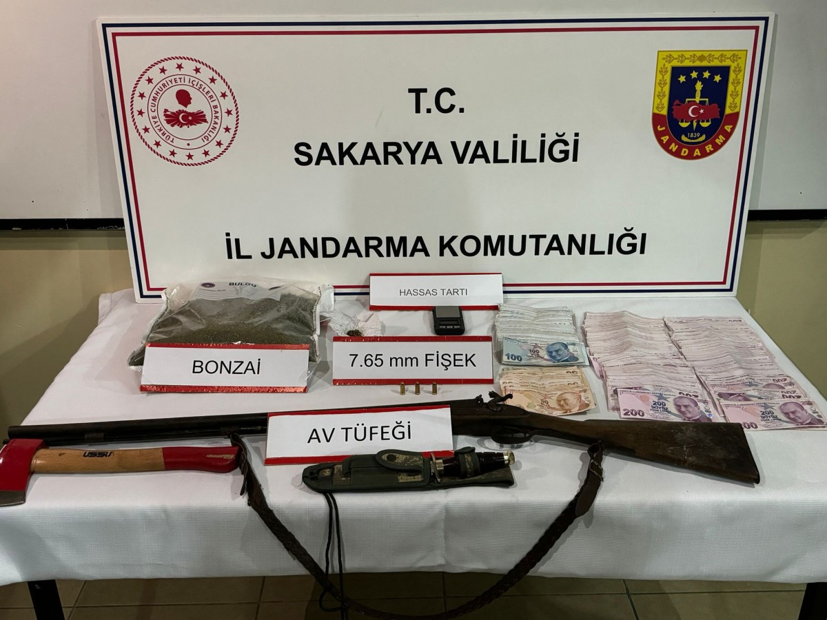 Sakarya'da uyuşturucu operasyonunda 5 şüpheli yakalandı