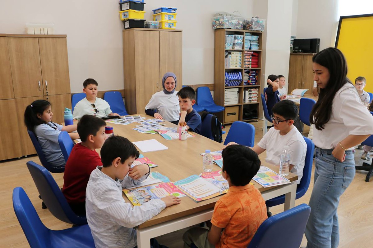 Büyükşehir’in “Genç Düşünürler Atölyesi” SGM’de başladı