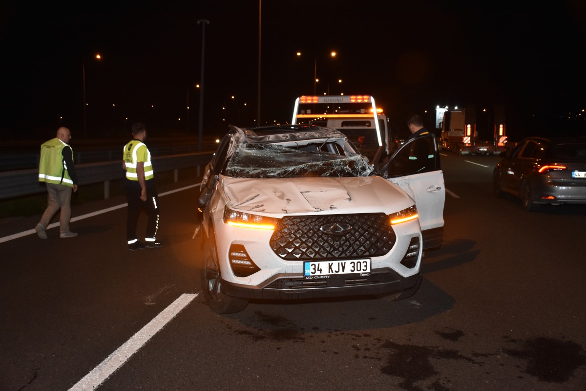 Kuzey Marmara Otoyolu'nda trafik kazasında 2 kişi yaralandı