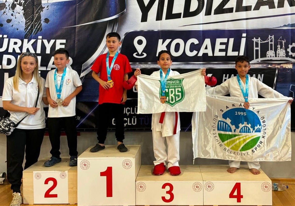 Büyükşehir’in minik yıldızları Kocaeli’den 19 madalya ile döndü