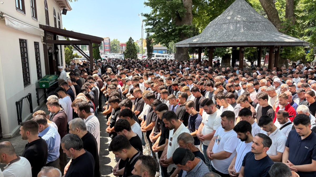  Emir Temiz son yolculuğuna uğurlandı