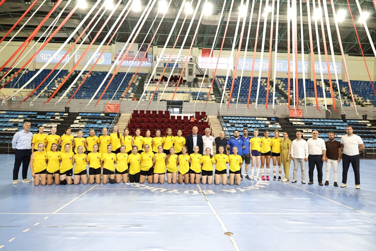 Serdivan Belediyesi Voleybol Takımları Yeni Sezona Hazır