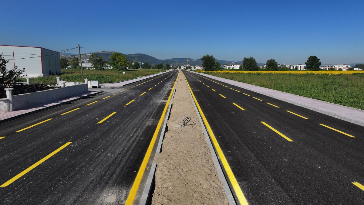 Şehir merkezi-Yenikent bağlantısında çizgiler tamam, yol ulaşıma açıldı