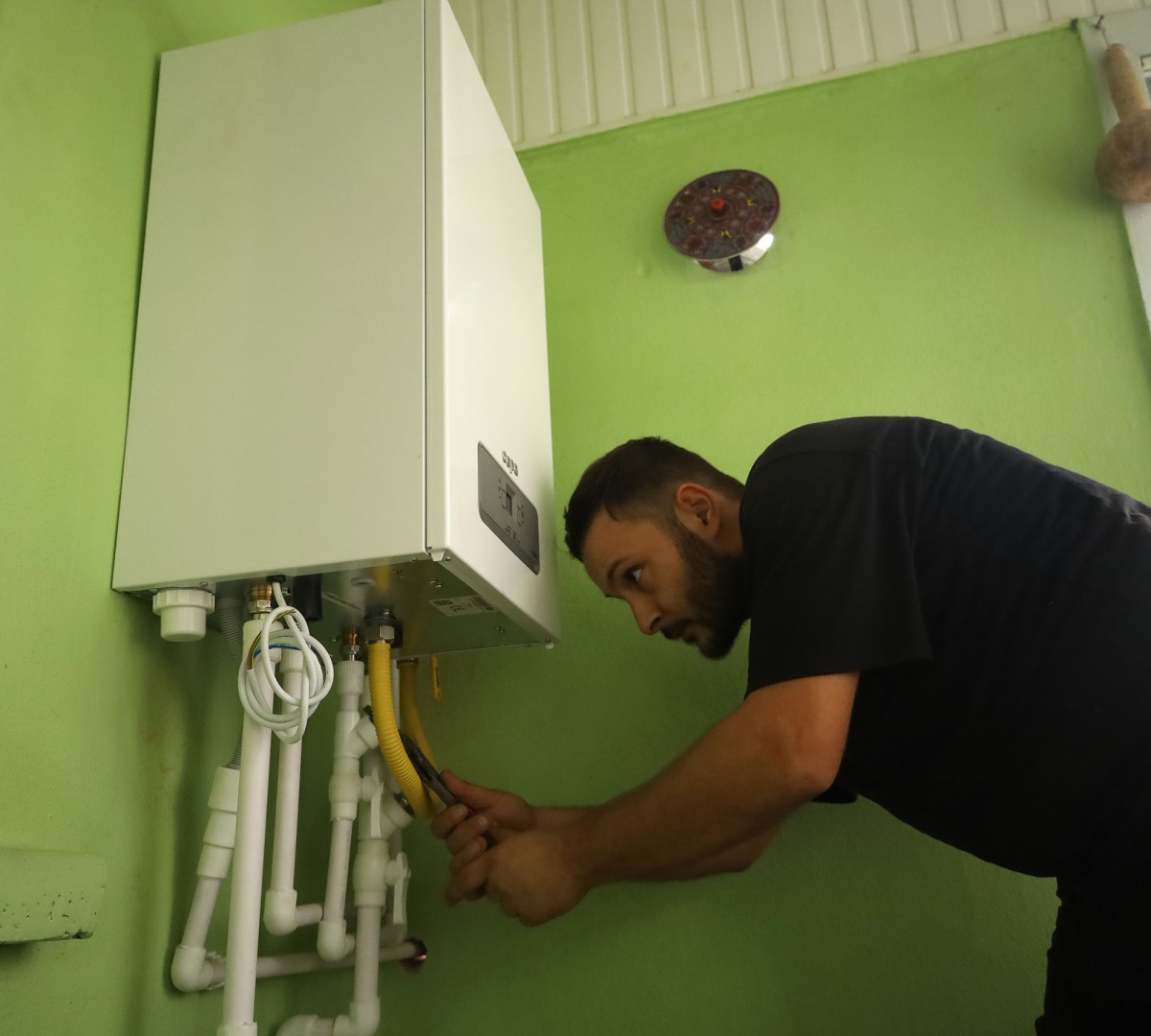 Büyükşehir ihtiyaç sahiplerine ücretsiz doğalgaz hizmeti veriyor