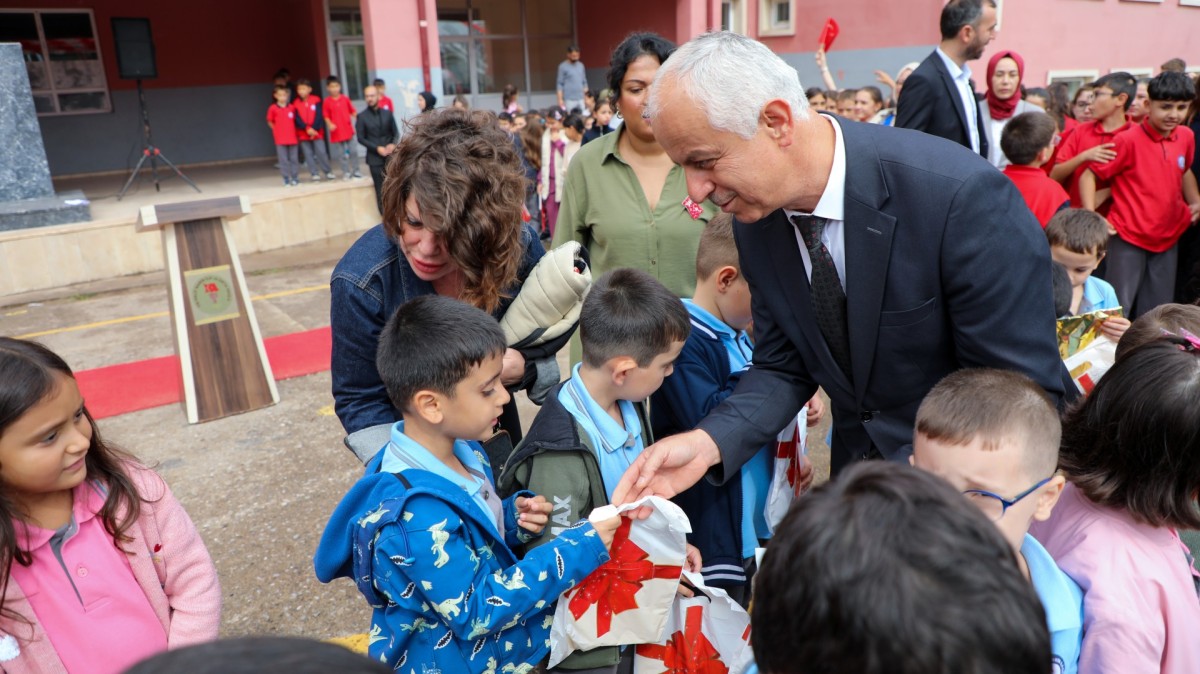Ferizli’de İlköğretim Haftası Tören ve Etkinliklerle Kutlandı
