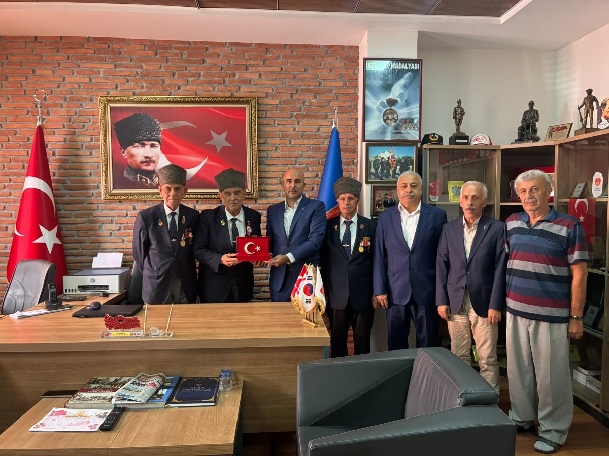 MHP ADAPAZARI'NDAN GAZİLER GÜNÜ ZİYARETLERİ