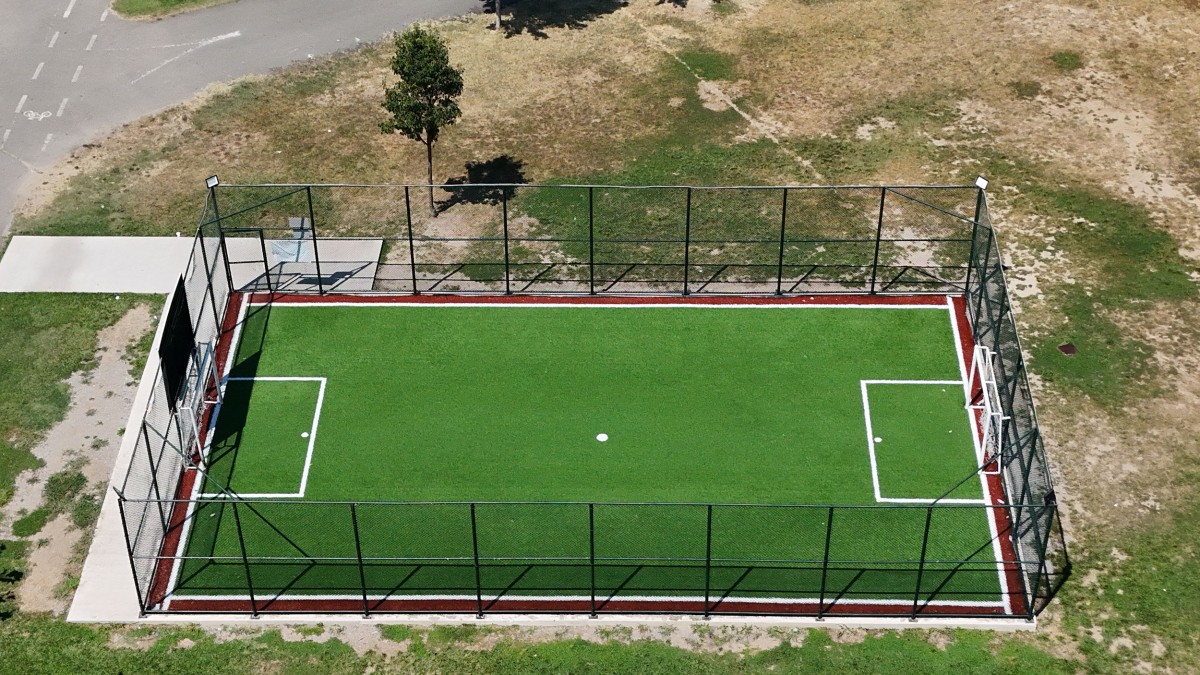 Büyükşehir, Karasu ve Kocaali’ye 4 yeni spor alanı kazandırıyor