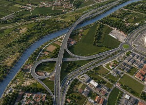 Doğu Çevre Yolu Sakarya Nehri’ni özel köprüyle aşarak merkeze bağlayacak